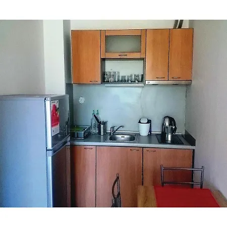 One-bedroom In Apartment *